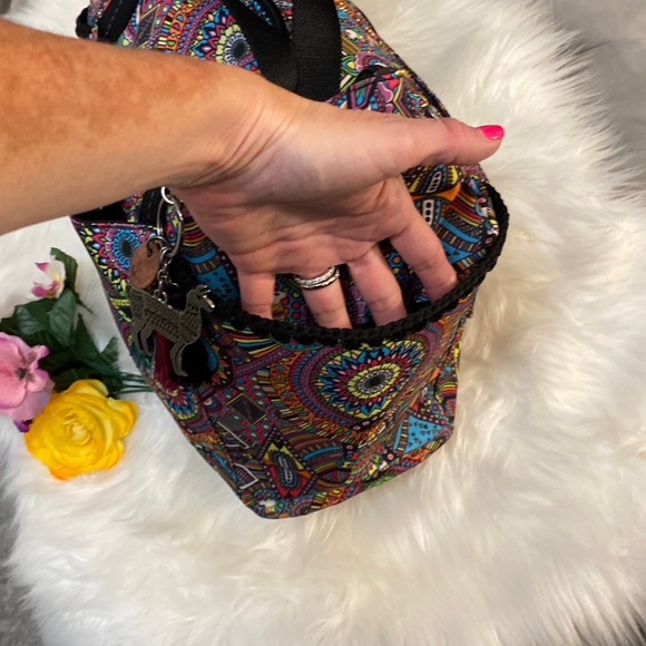 NEW! The Sak Rainbow Wanderlust Sakroots Tacoma Large Travel Weekender Tote - Picture 8 of 15